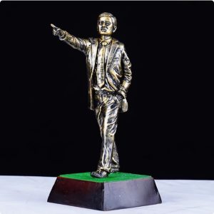 coach trophy 01